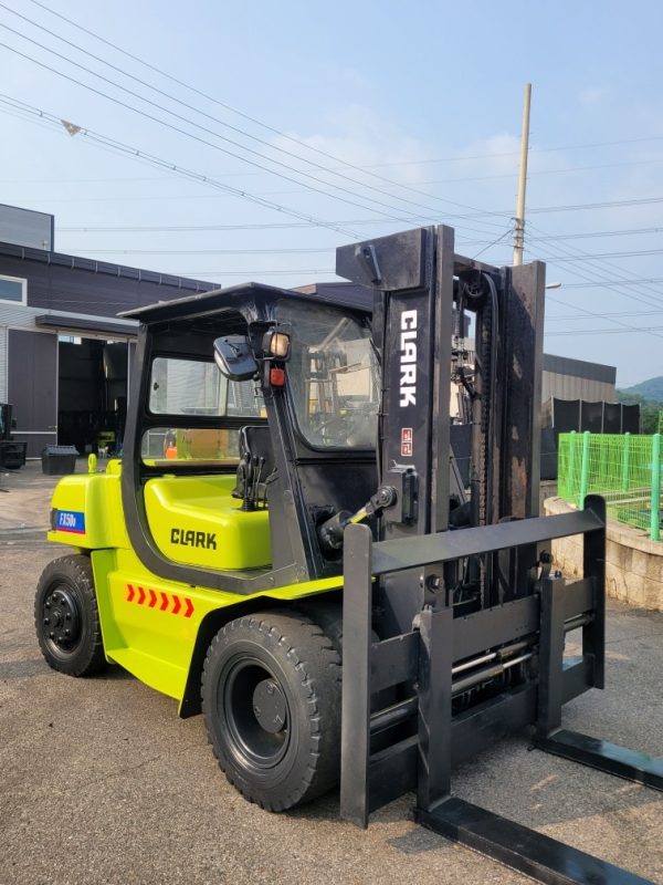 Clark FX5-ton used forklift