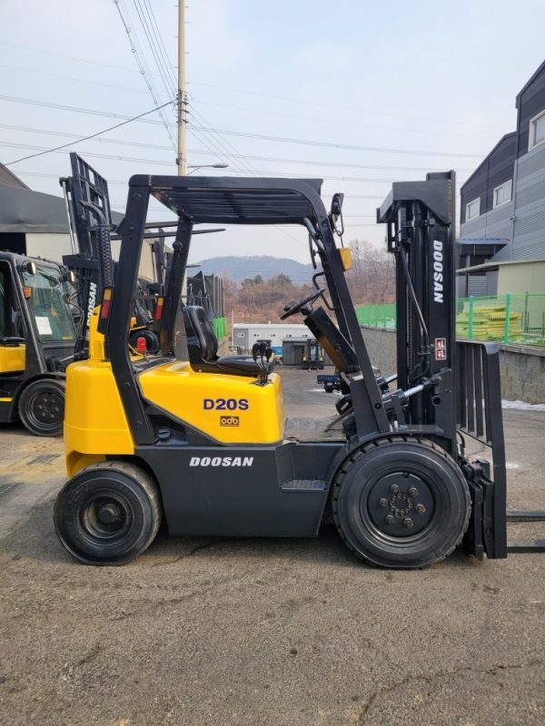 Doosan D20S-3 used forklift