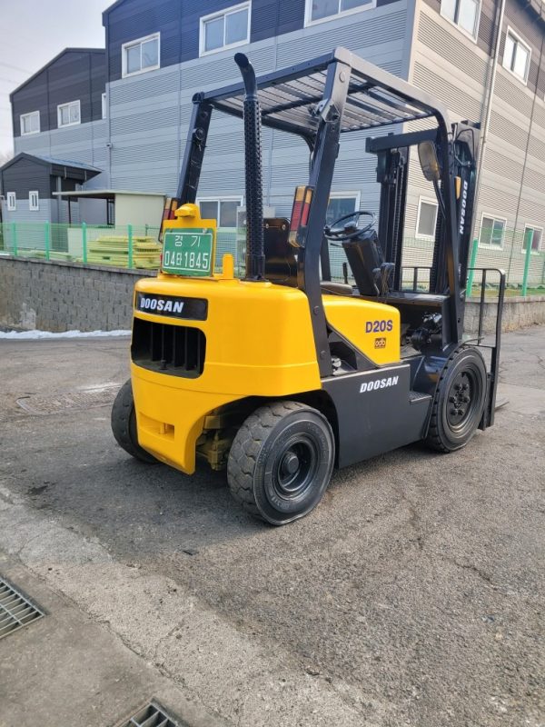 Doosan D20S-3 used forklift