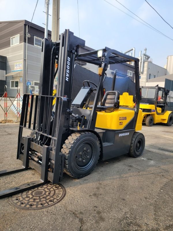 Doosan D20S-3 used forklift