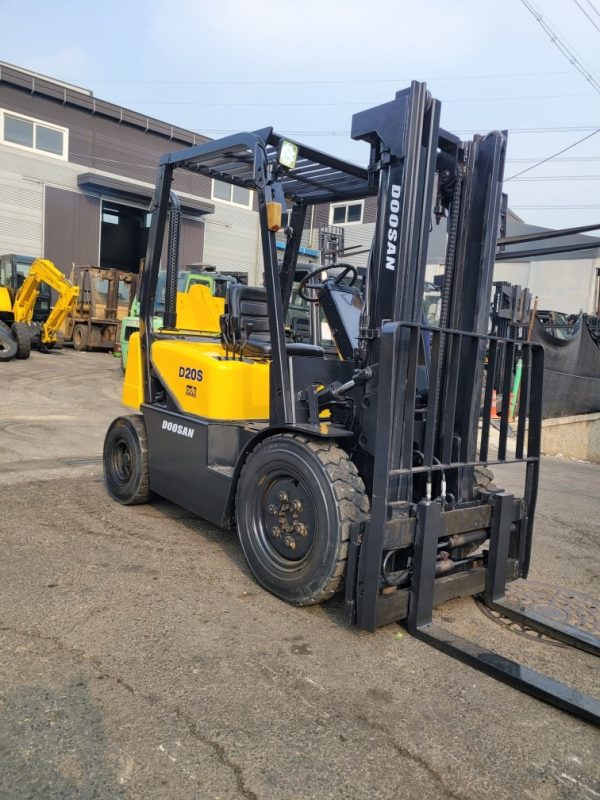 Doosan D20S-3 used forklift