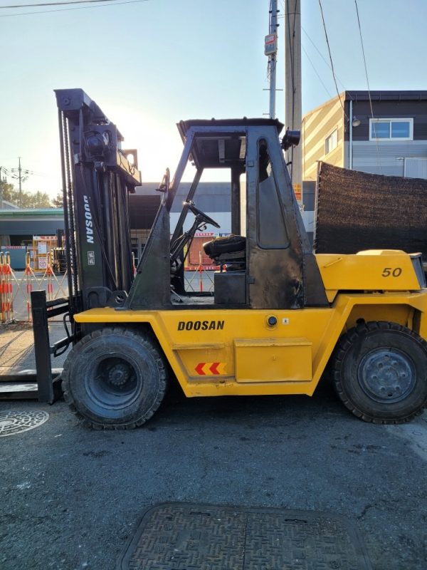 Doosan LD 5-ton used forklift - Image 2