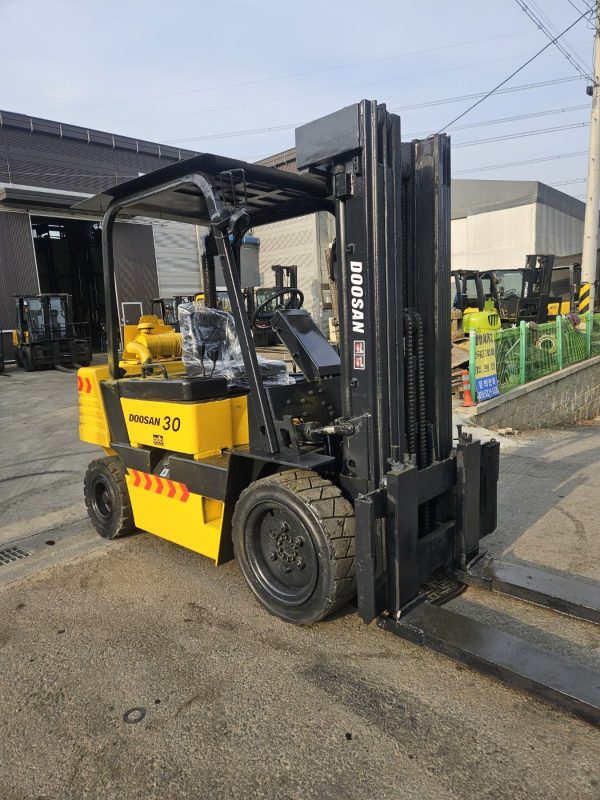 Doosan LD30S-2 Used Forklift
