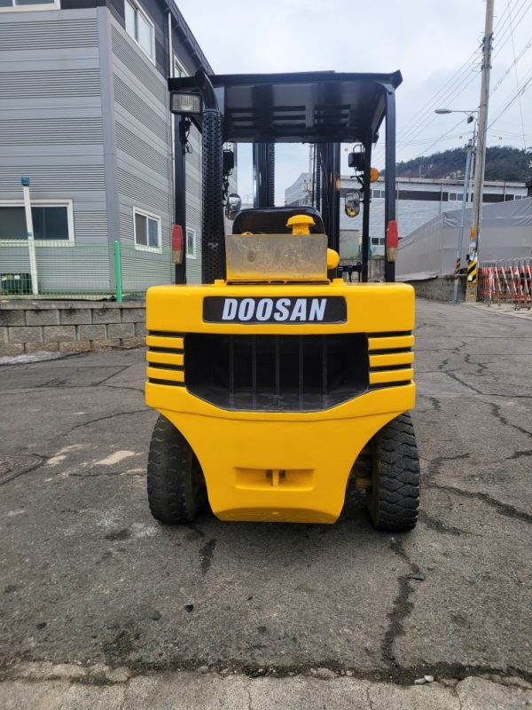 Doosan LD30S-2 used forklift - Image 8