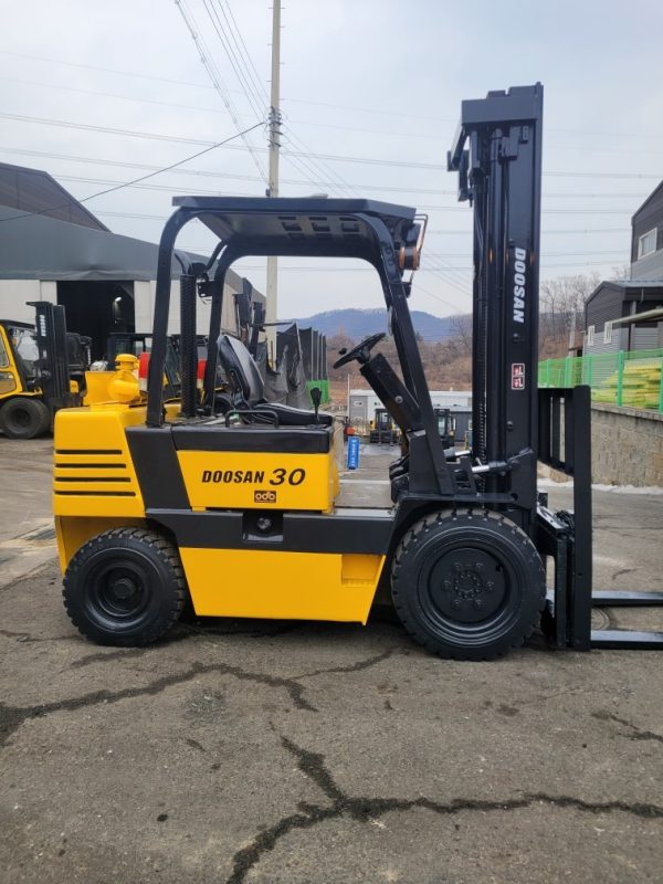 Doosan LD30S-2 used forklift - Image 6