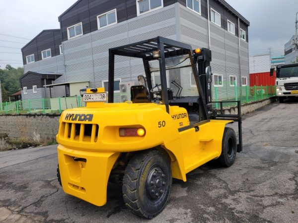 Hyundai HDF 5-ton used forklift - Image 3