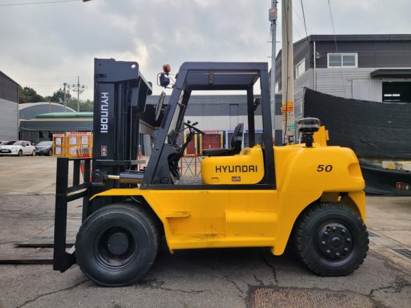 Hyundai HDF 5-ton used forklift - Image 5