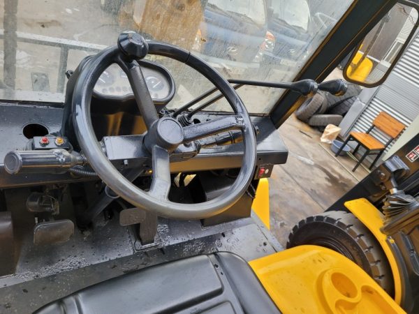 Hyundai HDF 5-ton used forklift - Image 7
