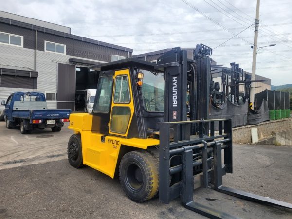 Hyundai HR7.5 ton used forklift