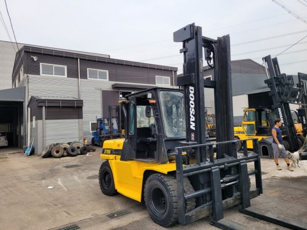 Model Doosan D70S Forklift