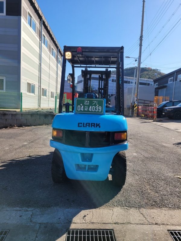 Samsung FX 3-ton hinged used forklift - Image 7