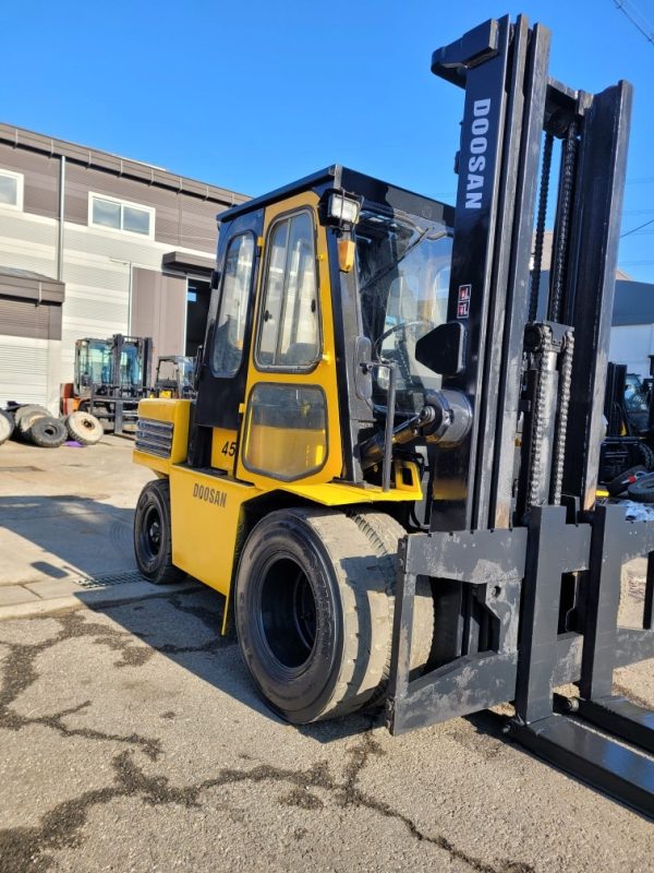 Samsung FX 4.5 ton used forklift - Image 8