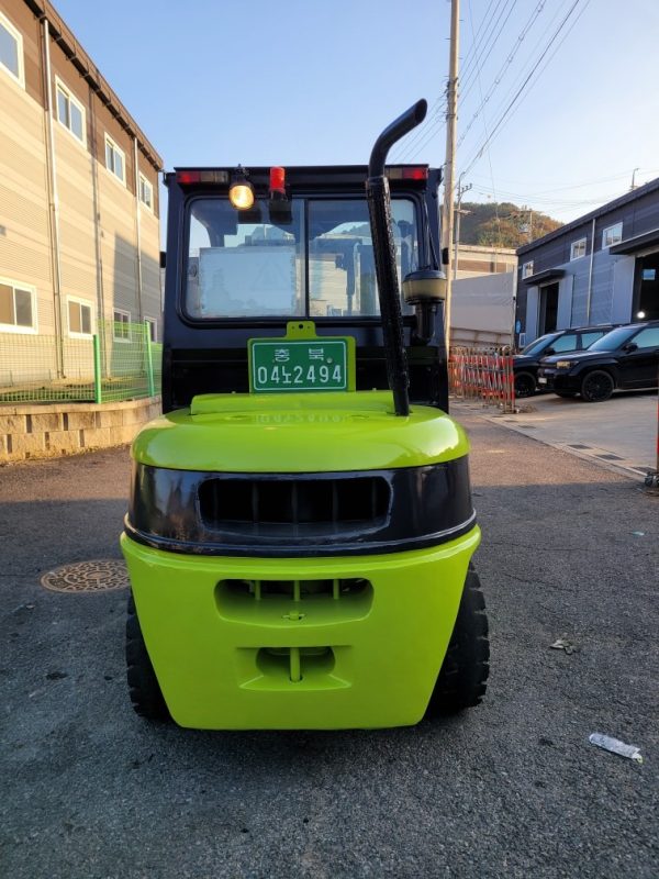 Samsung FX 4-ton used forklift - Image 5