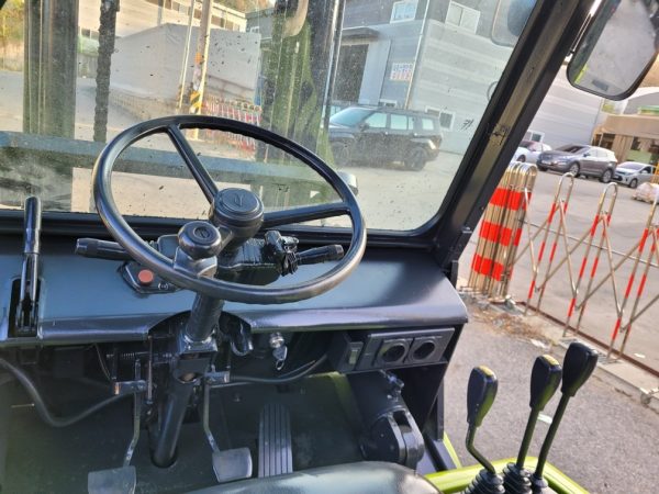 Samsung FX 4-ton used forklift - Image 6