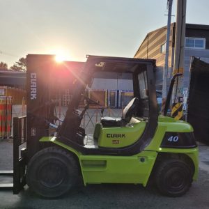 Samsung FX 4-ton used forklift
