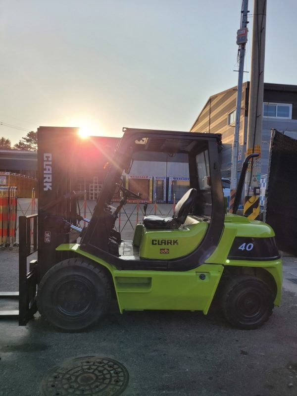Samsung FX 4-ton used forklift